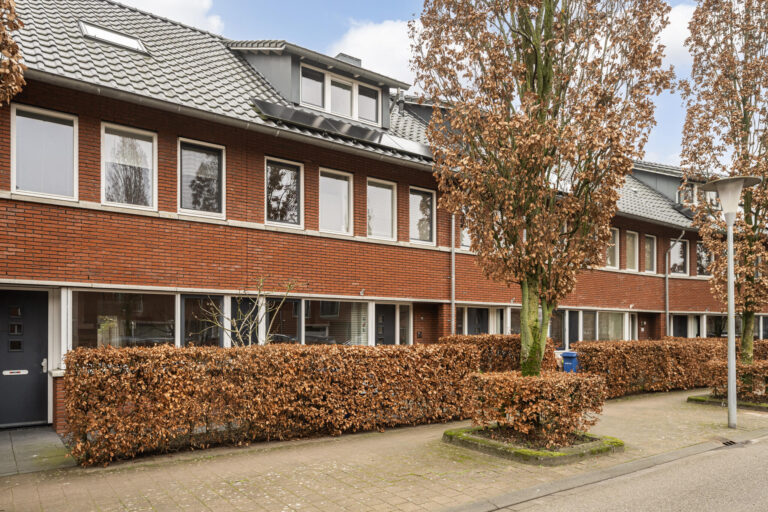 Koopwoning Frankhuis Stadshagen Zwolle Akkerbergstraat 50 - Voorst makelaardij - Makelaar Zwolle